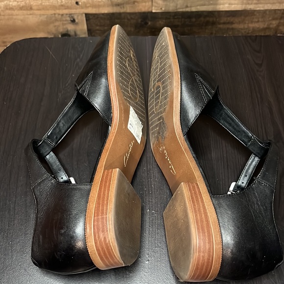 Clarks Taylor Palm T Strap Mary Jane Leather Flats 8.5 - Picture 5 of 8